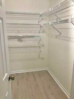 合同活跃: $3,300 (3 贝兹, 2 浴室, 1617 平方英尺)