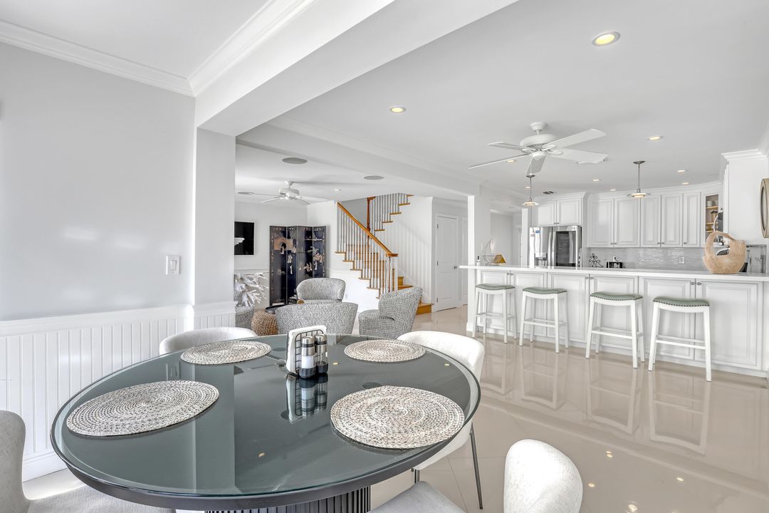 Active With Contract: $15,000 (3 beds, 3 baths, 2720 Square Feet)