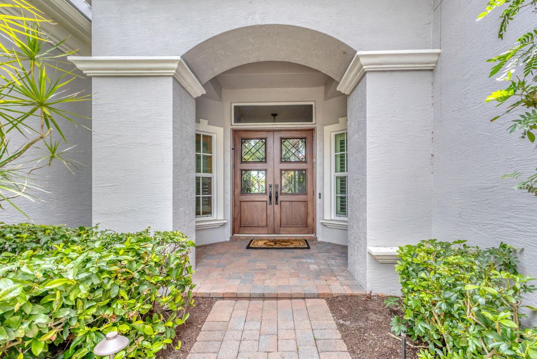 待售: $2,899,000 (5 贝兹, 5 浴室, 4085 平方英尺)