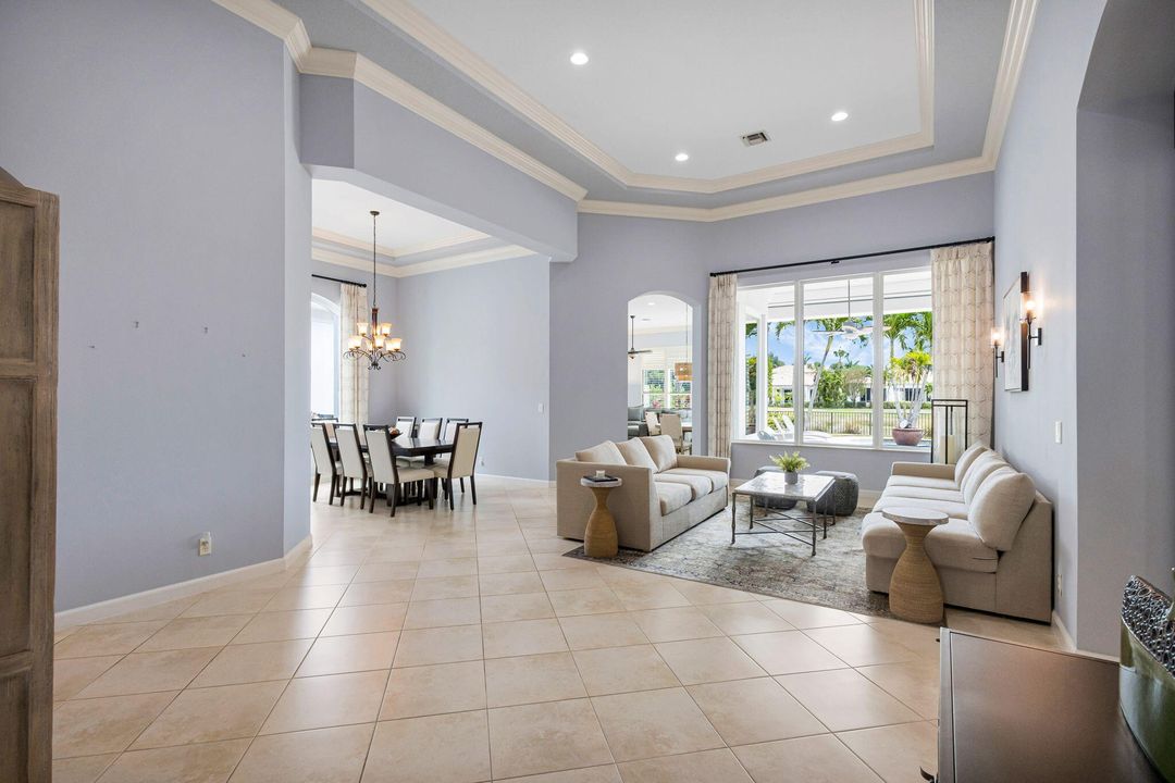 待售: $2,899,000 (5 贝兹, 5 浴室, 4085 平方英尺)