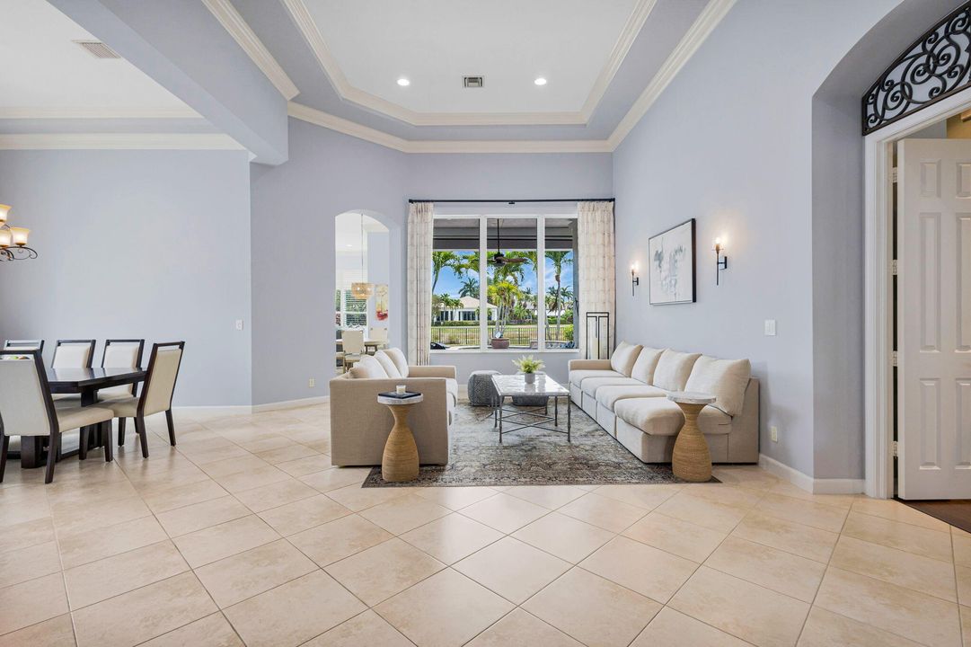 待售: $2,899,000 (5 贝兹, 5 浴室, 4085 平方英尺)