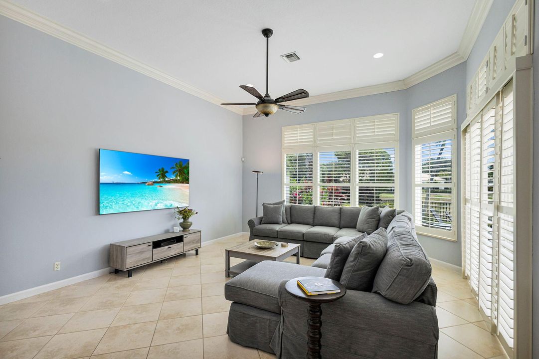 待售: $2,899,000 (5 贝兹, 5 浴室, 4085 平方英尺)