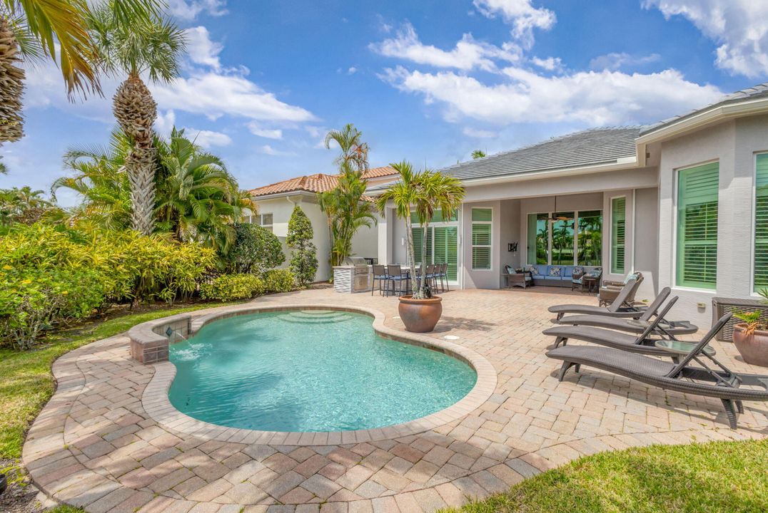 待售: $2,899,000 (5 贝兹, 5 浴室, 4085 平方英尺)