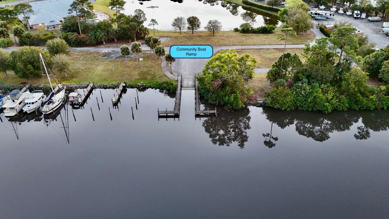 На продажу: $468,500 (3 спален, 2 ванн, 1496 Квадратных фут)