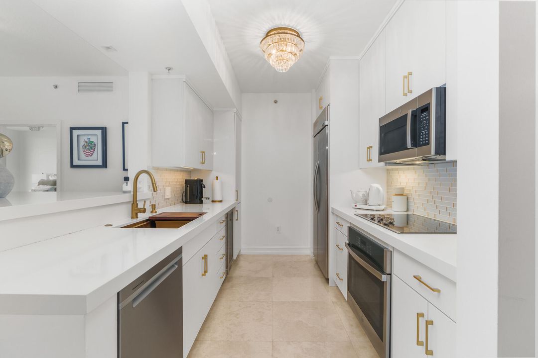 For Rent: $10,000 (2 beds, 2 baths, 1120 Square Feet)