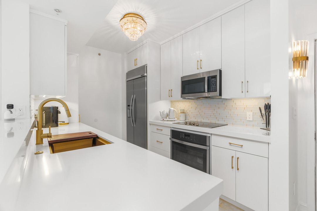 For Rent: $10,000 (2 beds, 2 baths, 1120 Square Feet)