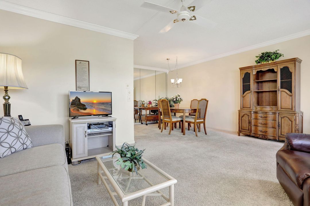 待售: $115,000 (1 贝兹, 2 浴室, 770 平方英尺)