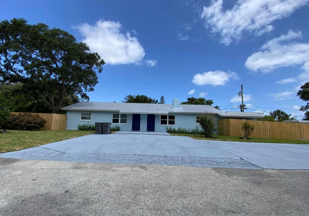 最近售出: $779,900 (0 贝兹, 0 浴室, 2076 平方英尺)