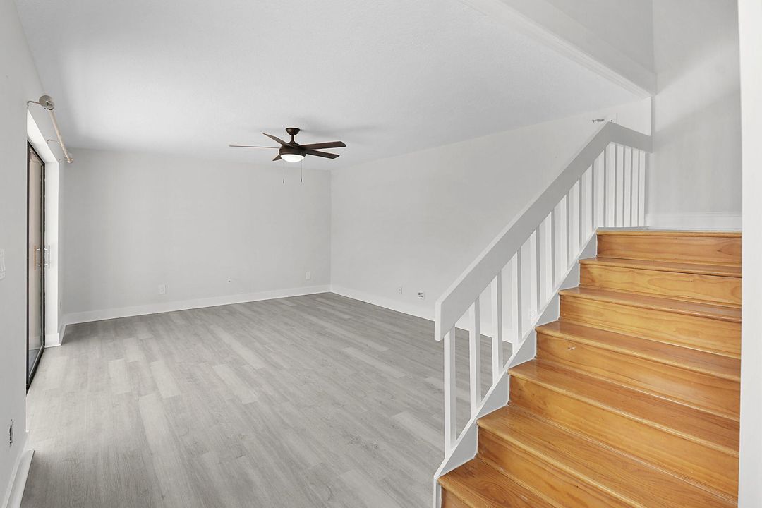 Active With Contract: $175,000 (2 beds, 1 baths, 1328 Square Feet)