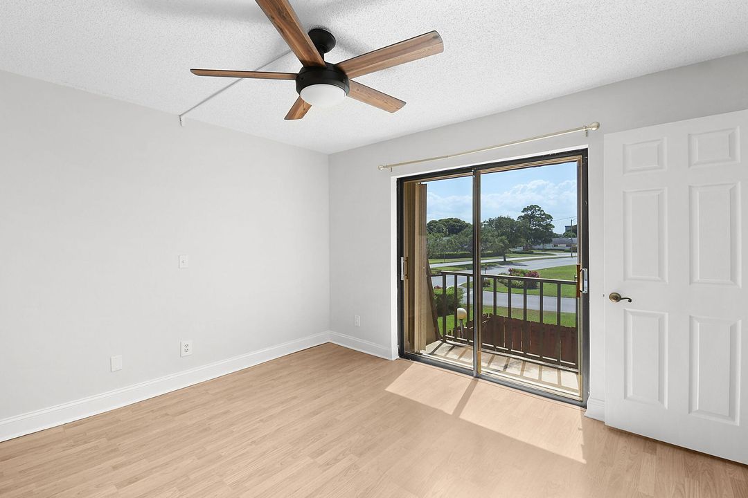 Active With Contract: $175,000 (2 beds, 1 baths, 1328 Square Feet)