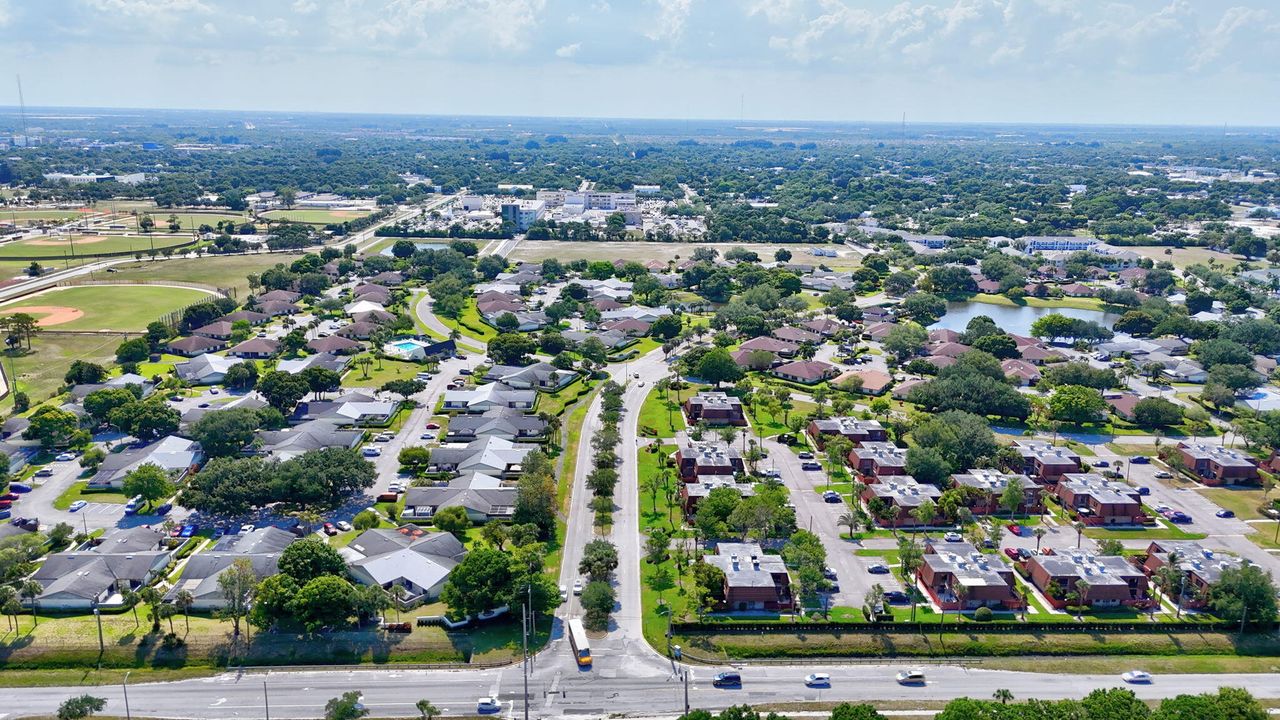 Active With Contract: $175,000 (2 beds, 1 baths, 1328 Square Feet)