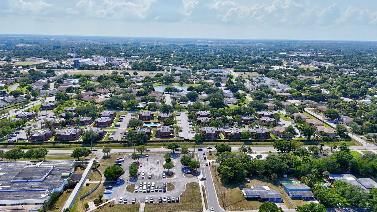 Active With Contract: $175,000 (2 beds, 1 baths, 1328 Square Feet)