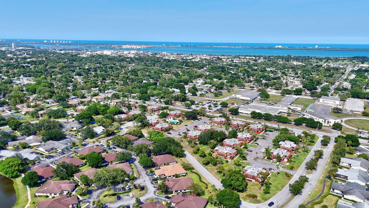 Active With Contract: $175,000 (2 beds, 1 baths, 1328 Square Feet)