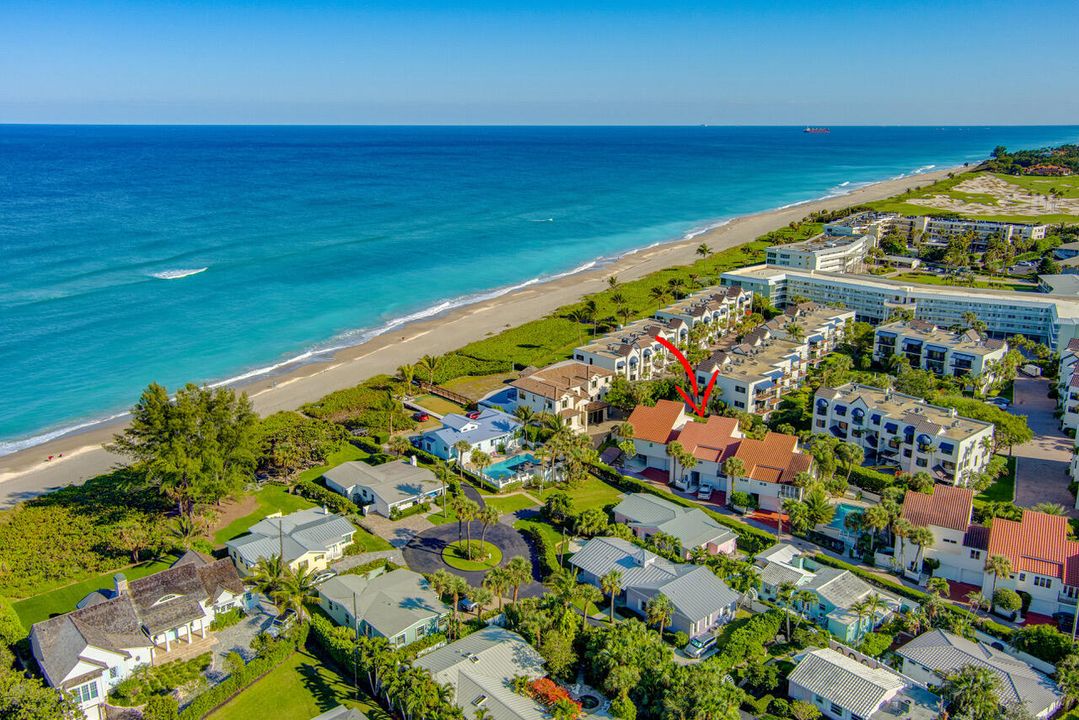 Active With Contract: $15,000 (3 beds, 3 baths, 2720 Square Feet)