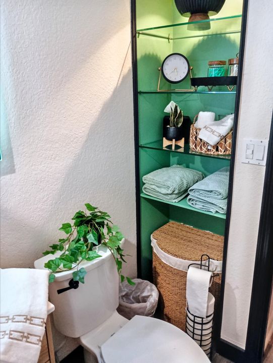 合同活跃: $1,082,000 (3 贝兹, 2 浴室, 1705 平方英尺)