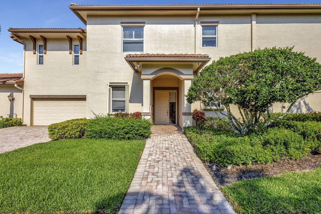 合同活跃: $509,000 (3 贝兹, 2 浴室, 1964 平方英尺)