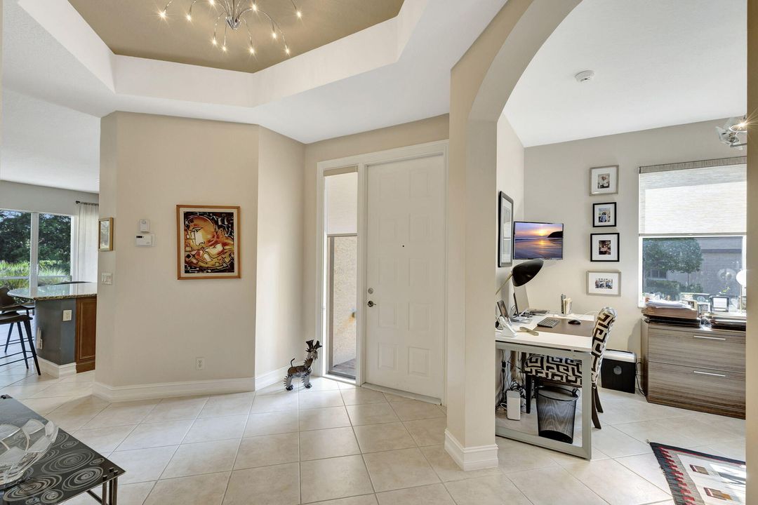 合同活跃: $509,000 (3 贝兹, 2 浴室, 1964 平方英尺)