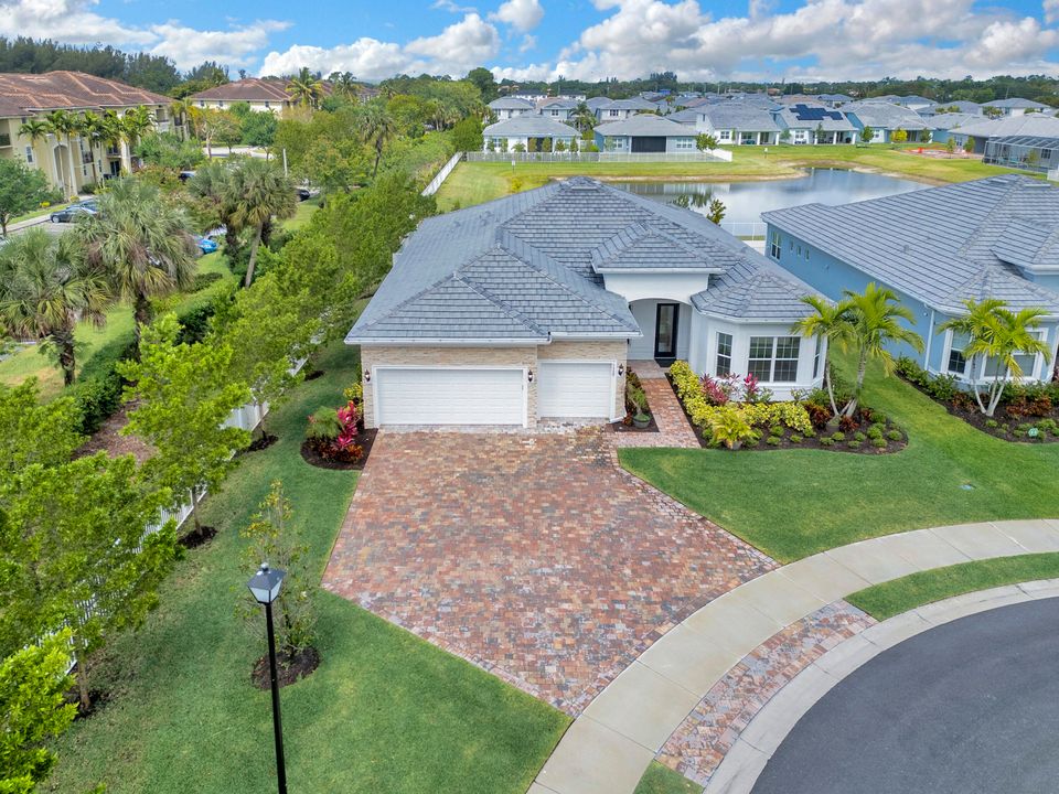 Active With Contract: $5,700 (4 beds, 3 baths, 3600 Square Feet)