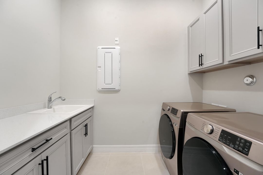 Active With Contract: $5,700 (4 beds, 3 baths, 3600 Square Feet)