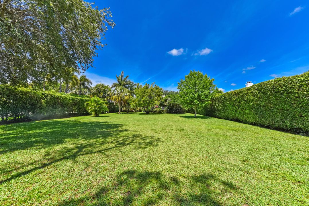 Activo con contrato: $1,100,000 (4 camas, 3 baños, 2878 Pies cuadrados)