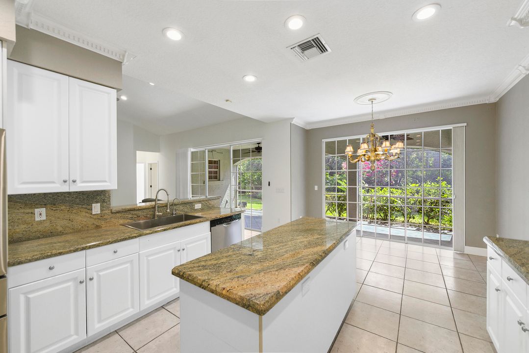 Activo con contrato: $1,100,000 (4 camas, 3 baños, 2878 Pies cuadrados)