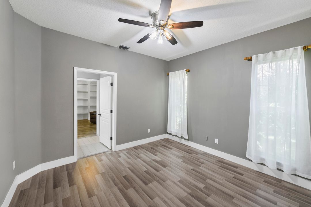 Activo con contrato: $1,100,000 (4 camas, 3 baños, 2878 Pies cuadrados)