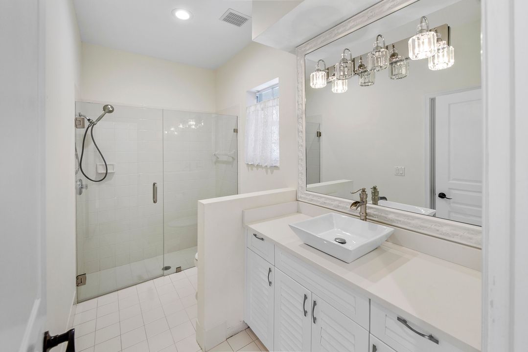 Activo con contrato: $1,100,000 (4 camas, 3 baños, 2878 Pies cuadrados)