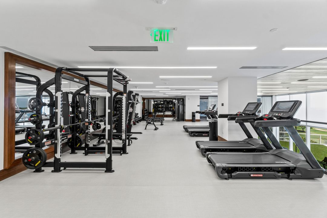 Active With Contract: $2,750,000 (2 beds, 2 baths, 2193 Square Feet)