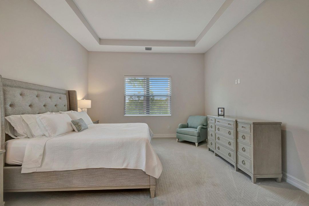 待售: $999,000 (4 贝兹, 3 浴室, 3621 平方英尺)