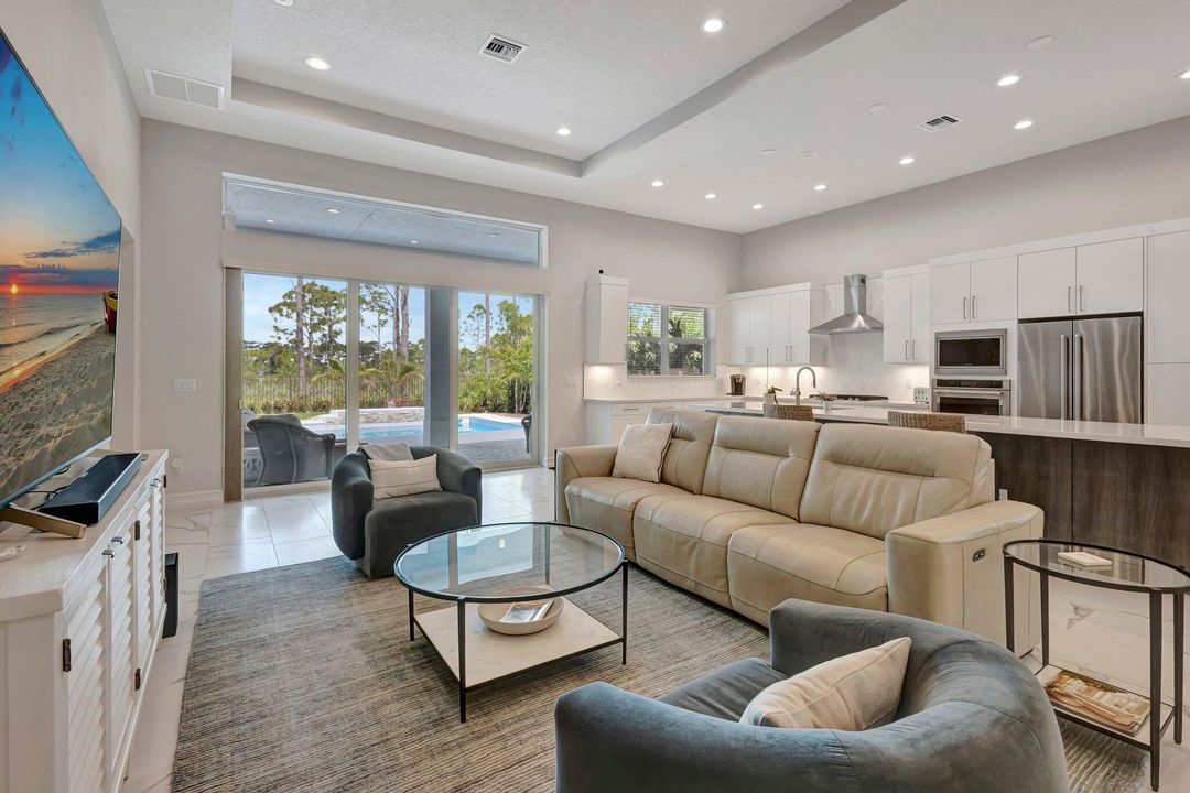 待售: $999,000 (4 贝兹, 3 浴室, 3621 平方英尺)