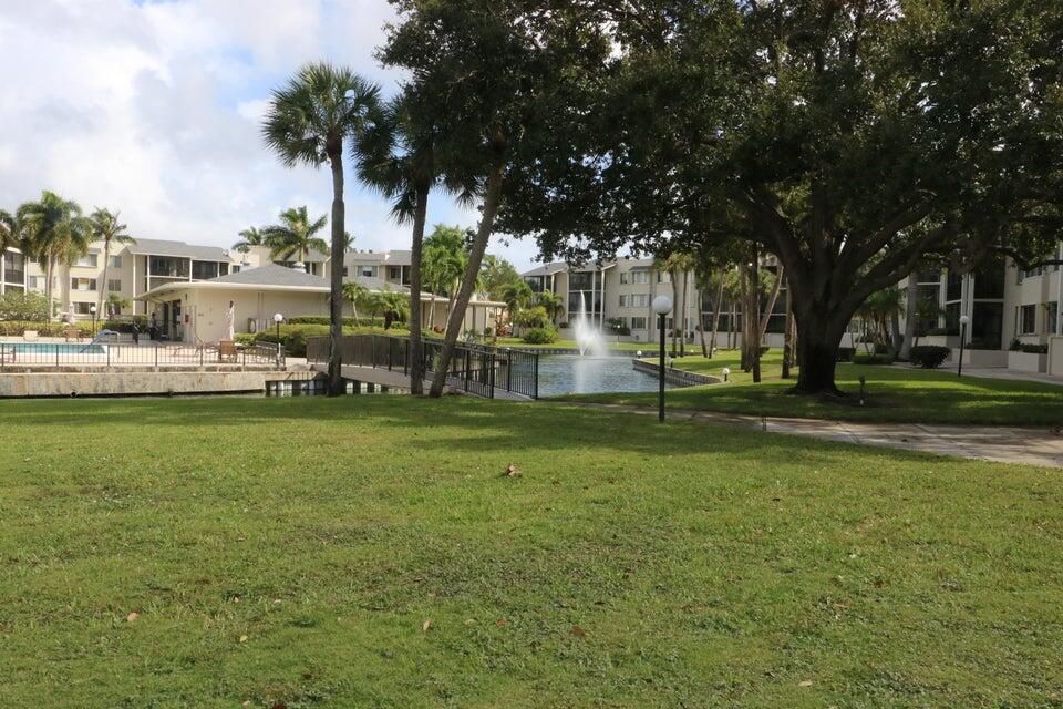 For Sale: $320,000 (2 beds, 2 baths, 1537 Square Feet)