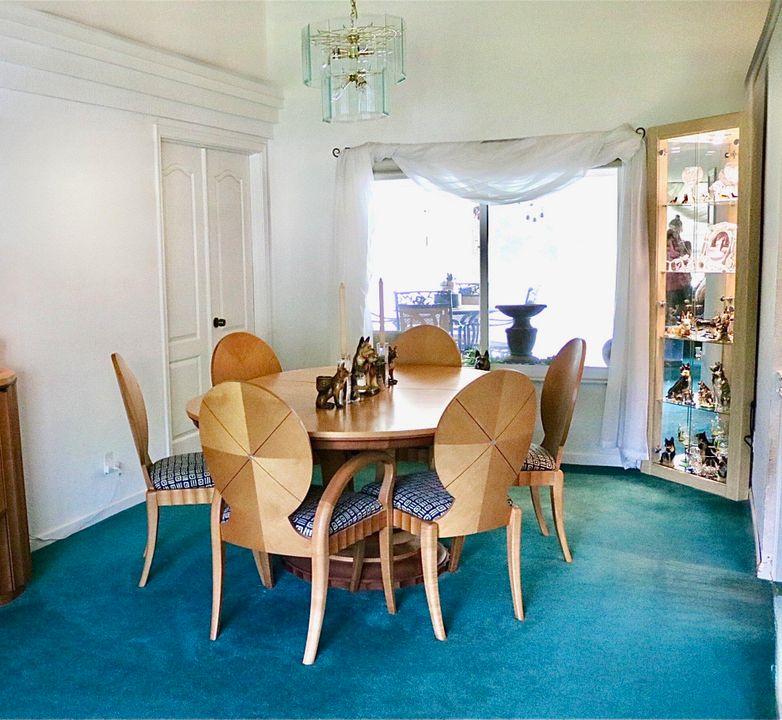 Activo con contrato: $610,000 (3 camas, 2 baños, 1914 Pies cuadrados)