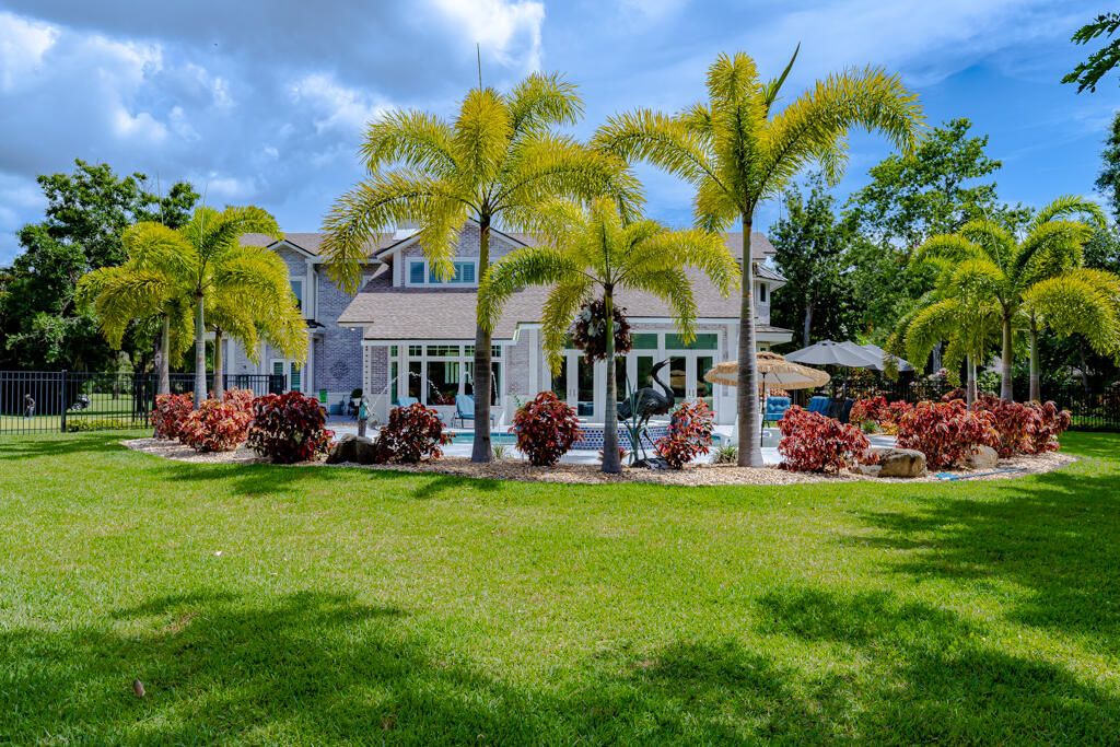 Activo con contrato: $1,475,000 (5 camas, 3 baños, 4364 Pies cuadrados)