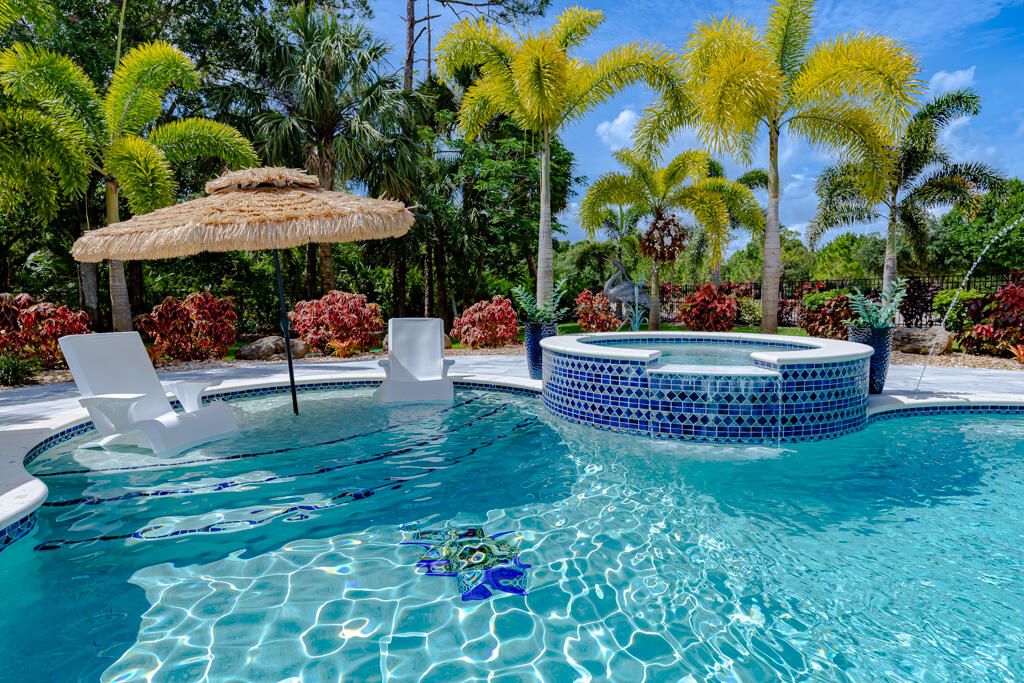 Activo con contrato: $1,475,000 (5 camas, 3 baños, 4364 Pies cuadrados)