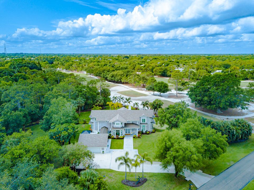 Activo con contrato: $1,475,000 (5 camas, 3 baños, 4364 Pies cuadrados)