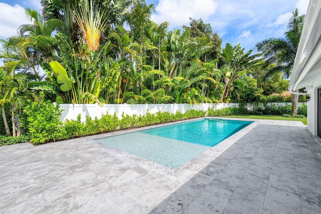 待售: $2,195,000 (5 贝兹, 4 浴室, 2472 平方英尺)