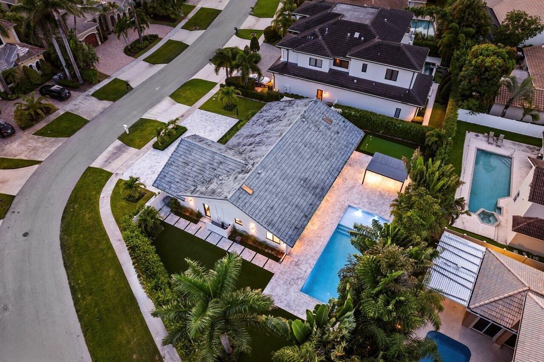 待售: $2,195,000 (5 贝兹, 4 浴室, 2472 平方英尺)