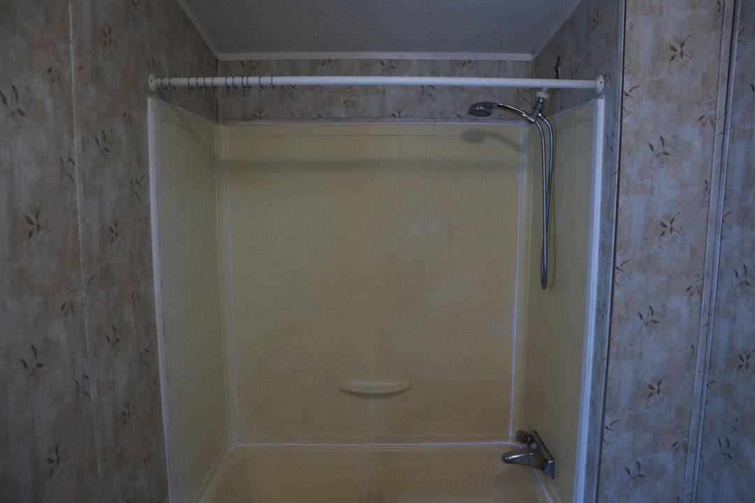 En Venta: $180,000 (3 camas, 2 baños, 1200 Pies cuadrados)