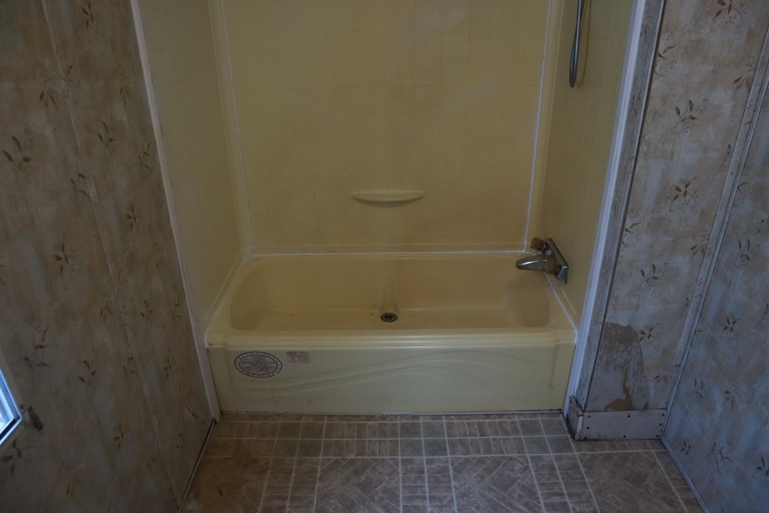 En Venta: $180,000 (3 camas, 2 baños, 1200 Pies cuadrados)