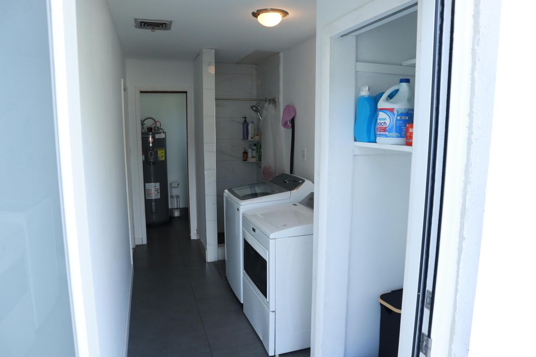 En Venta: $519,000 (3 camas, 3 baños, 2814 Pies cuadrados)