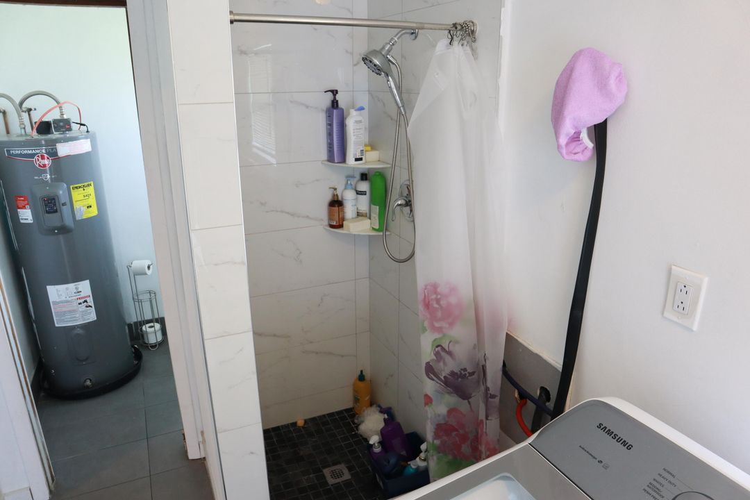 En Venta: $519,000 (3 camas, 3 baños, 2814 Pies cuadrados)