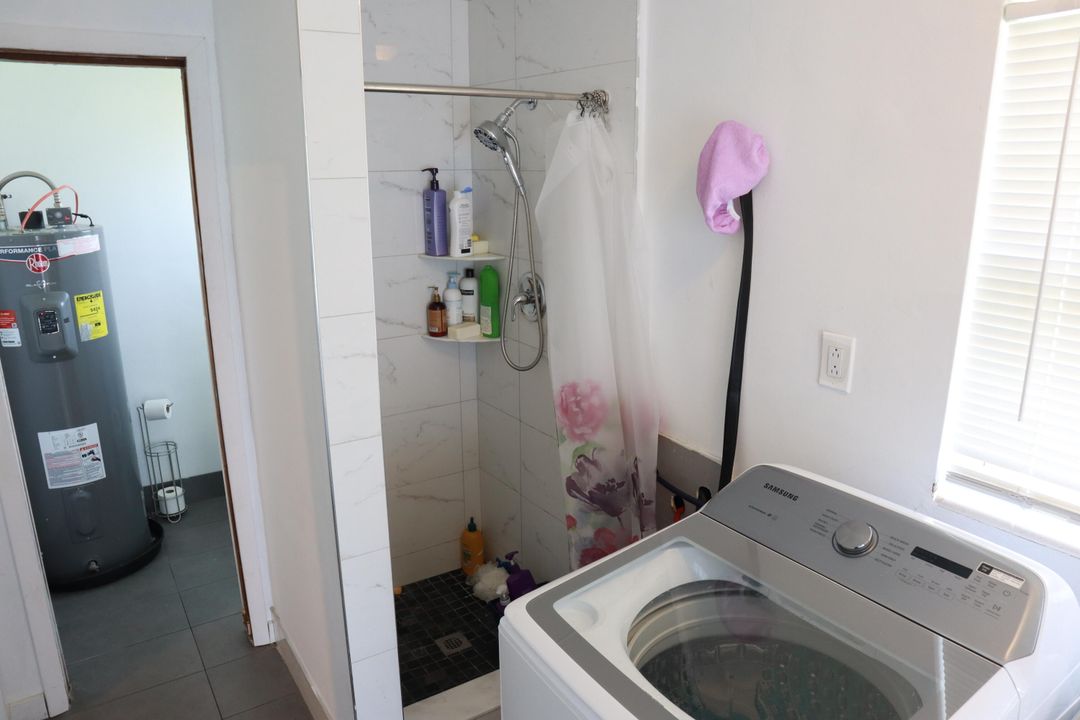 En Venta: $519,000 (3 camas, 3 baños, 2814 Pies cuadrados)