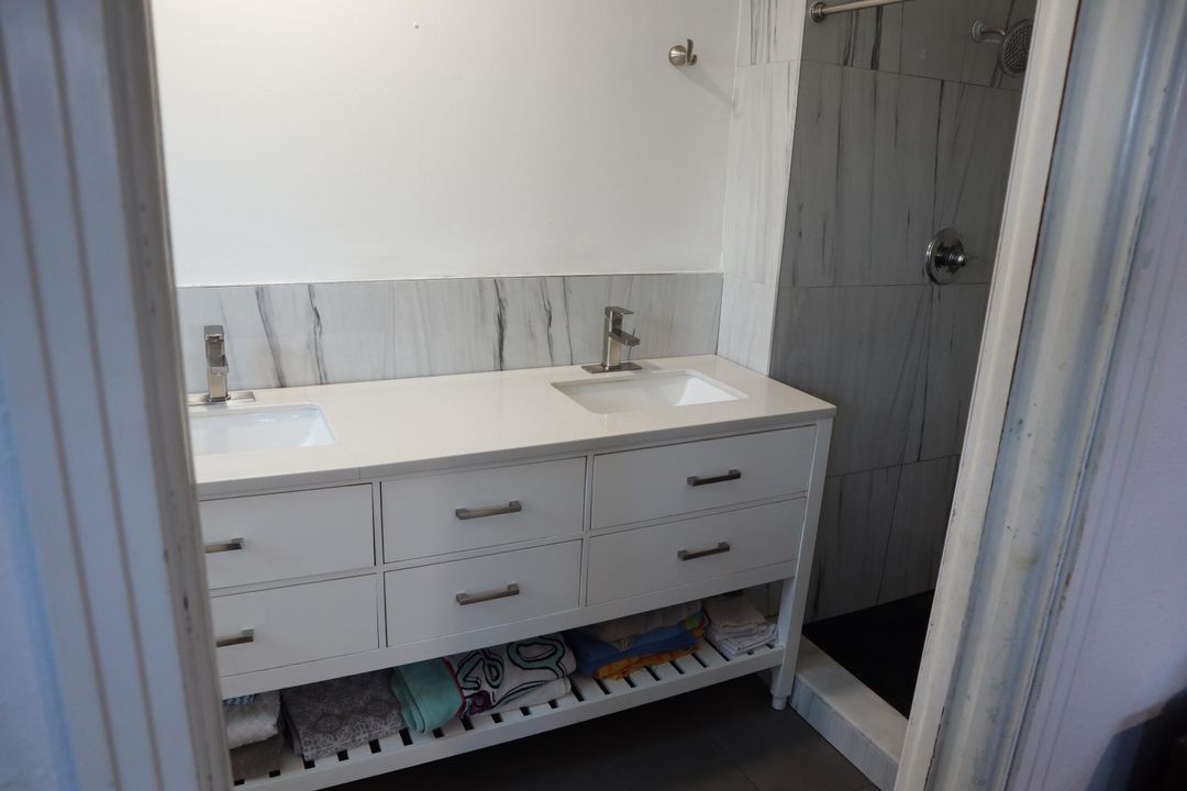 En Venta: $519,000 (3 camas, 3 baños, 2814 Pies cuadrados)