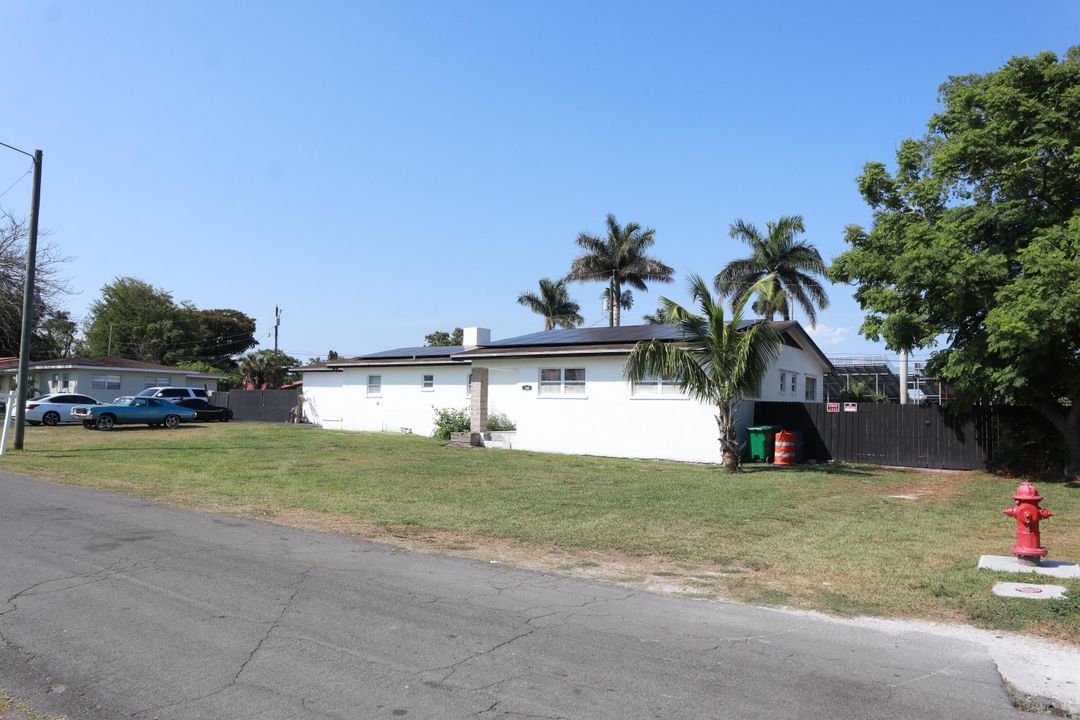 En Venta: $519,000 (3 camas, 3 baños, 2814 Pies cuadrados)