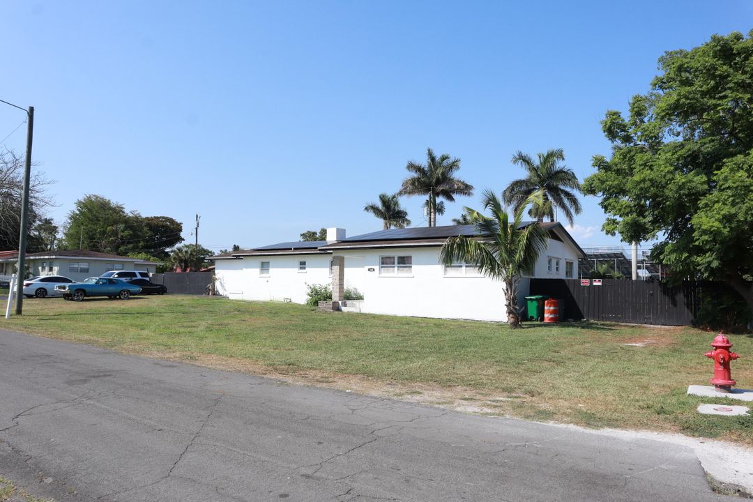 En Venta: $519,000 (3 camas, 3 baños, 2814 Pies cuadrados)