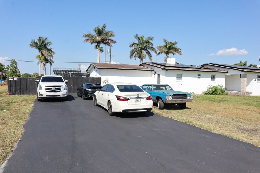 En Venta: $519,000 (3 camas, 3 baños, 2814 Pies cuadrados)