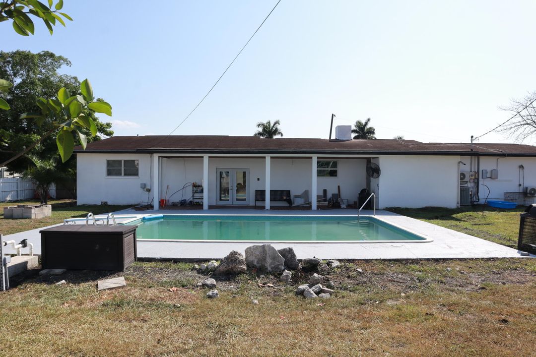 En Venta: $519,000 (3 camas, 3 baños, 2814 Pies cuadrados)