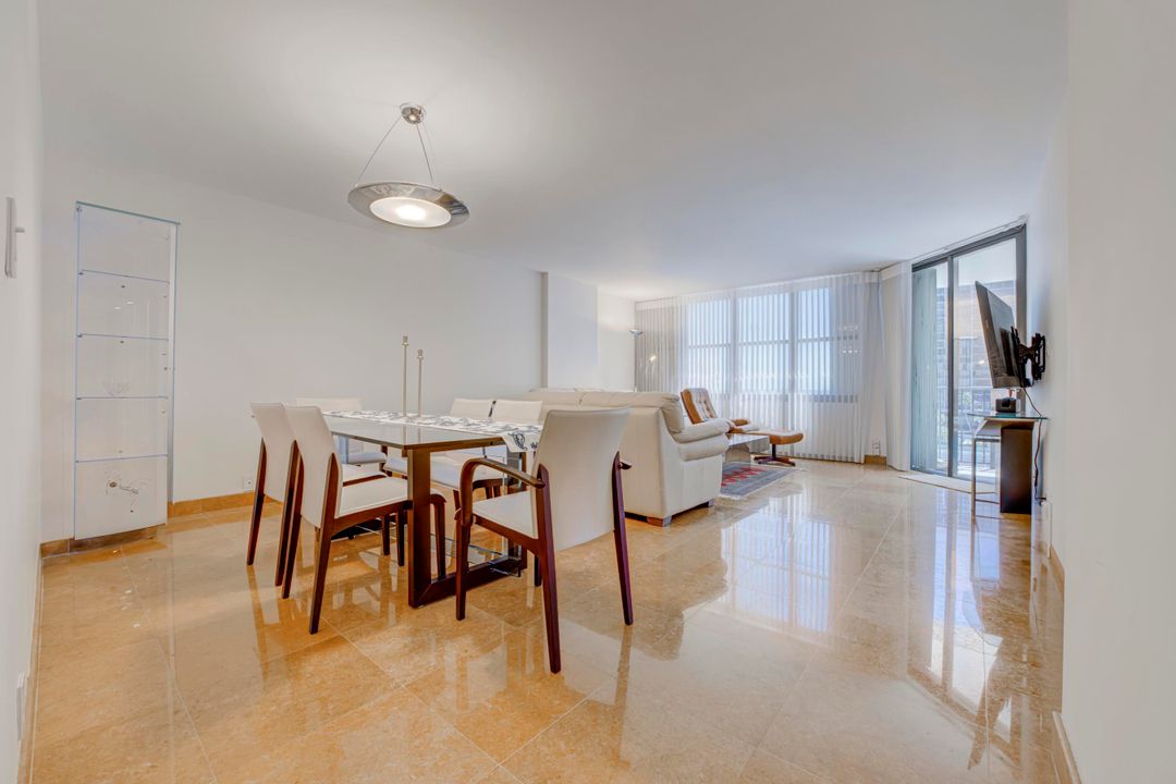 На продажу: $599,000 (2 спален, 2 ванн, 1362 Квадратных фут)