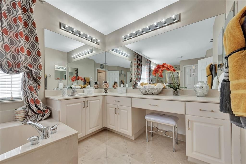 For Sale: $615,000 (3 beds, 2 baths, 2764 Square Feet)