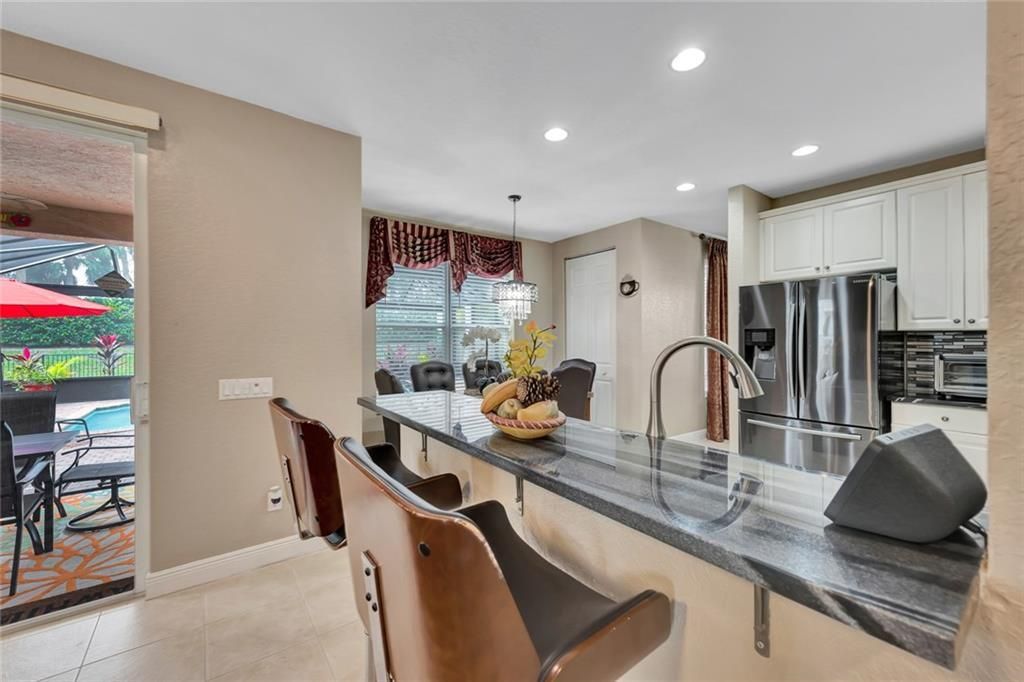 For Sale: $615,000 (3 beds, 2 baths, 2764 Square Feet)